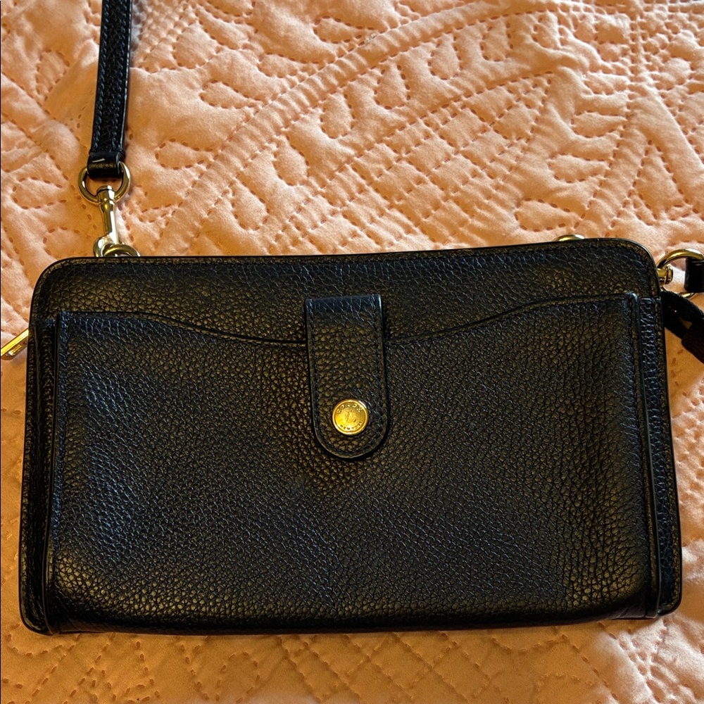 Coach women’s Black Leather shoulder, wallet  with Gold-Tone Zip